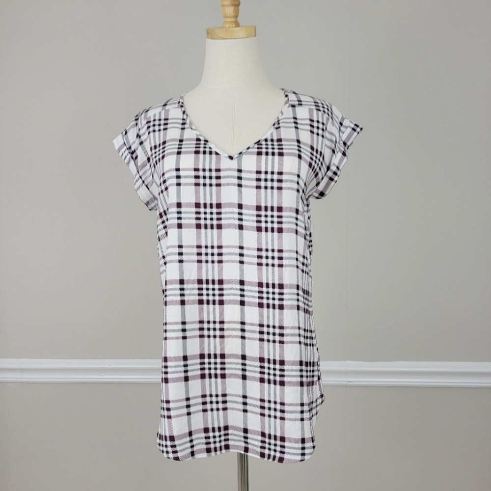 Express Relaxed Fit Plaid V Neck Top Size S